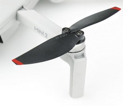 DJI Mavic MINI 2 - 4726 Vrtule (Red Tips)