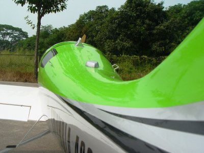 128" Columbia 400 scale 30% (3 250 mm) 50ccm (oranžovo/bílá)