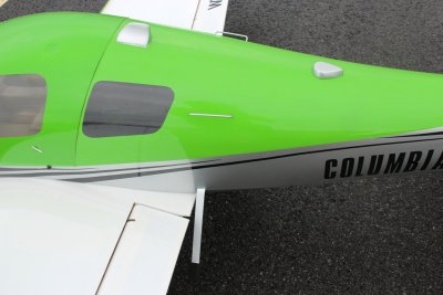 128" Columbia 400 scale 30% (3 250 mm) 50ccm (oranžovo/bílá)
