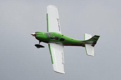 128" Columbia 400 scale 30% (3 250 mm) 50ccm (oranžovo/bílá)