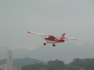 107" Decathlon scale 28% (2 700 mm) 50ccm (červeno/bílá)