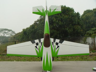 87" Extra 260 scale 30% (2 200 mm) 50ccm (zeleno/stříbrno/bílá)
