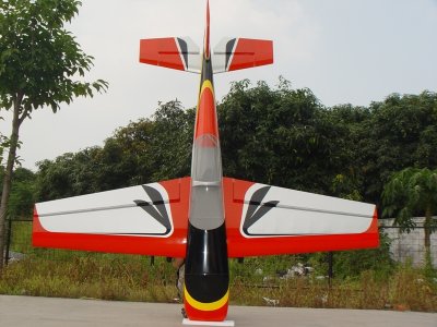 88" Extra 300 scale 30% (2 200 mm) 50ccm (červeno/černo/stříbrná)