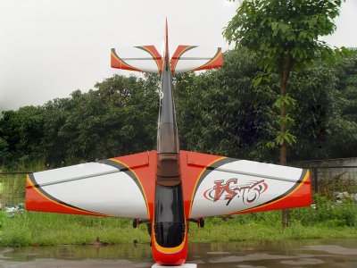 Yak 54 scale 35% (2 700 mm) 100cc (červeno/stříbrno/černá)