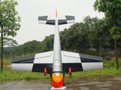 Yak 54 scale 35% (2 700 mm) 100cc (červeno/stříbrno/černá)