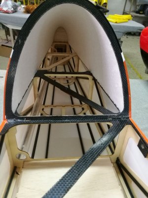 103" Extra 330LX 2600mm 120cc Červená s Pruhy
