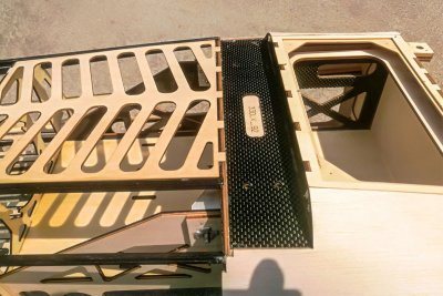 92" Extra 330LX 2300mm 60cc Zelená s Pruhy