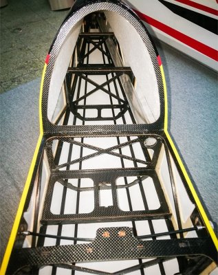 92" Extra 330LX 2300mm 60cc Zelená s Pruhy