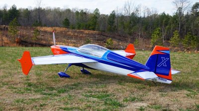 70" Extra 300 EXP V2 - Oranžová/Modrá/Bílá 1,77m
