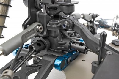 RC8B4 Team stavebnice