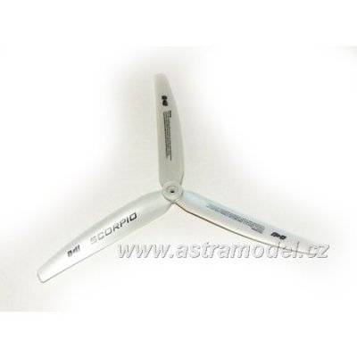 Scorpio Q4U: Vrtule ve směru h.r.