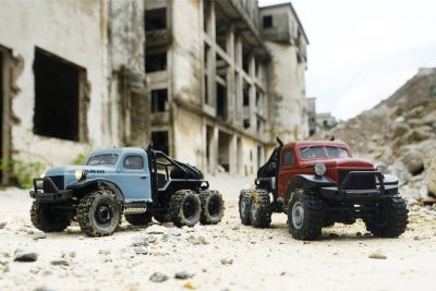 Atlas 6x6 1:18 RTR - modrý