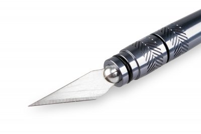 Skalpel s hliníkovou rukojetí