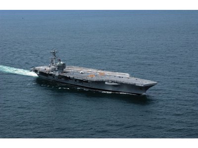 Italeri U.S.S. GEORGE H.W.BUSH CVN 77 (1:720)