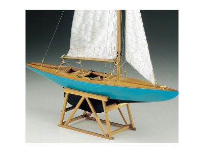 COREL S.I. 5.5m plachetnice 1:25 kit