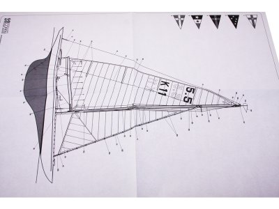 COREL S.I. 5.5m plachetnice 1:25 kit