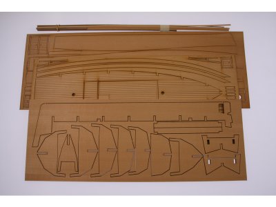 Mantua Model Plachetnice Capri 1:35 kit