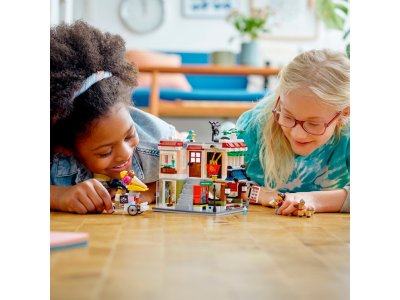 LEGO Creator - Bistro s nudlemi v centru města