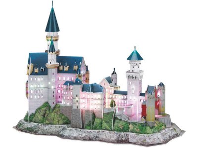 Revell 3D Puzzle - Neuschwanstein s LED osvětlením (38cm)