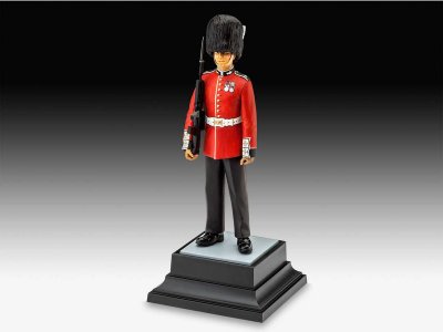 Revell figurka Queens Guard (1:16) sada