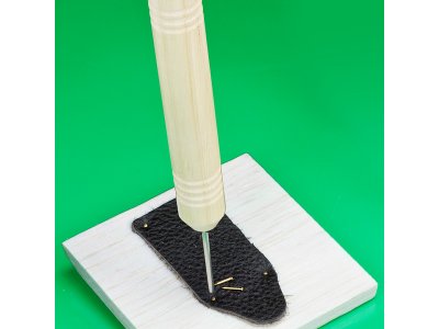 Modelcraft zatloukač hřebíků, mosazné hřebíky 0.5x10mm (100ks)