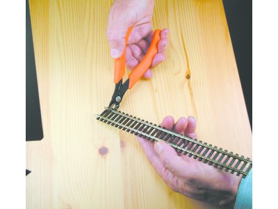 Xuron štípací kleště na modelové kolejnice