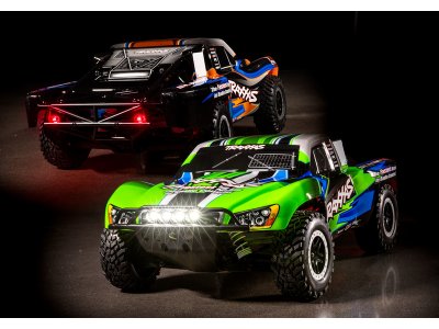 Traxxas Slash 4WD 1:10 RTR červený s LED osvětlením