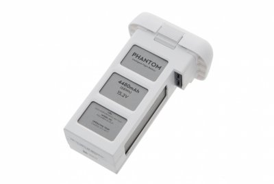 DJI - Phantom 3 Standard + 2 baterie navíc + DJI batoh pro Phantom 3 a 4