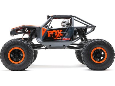 Axial Capra 1:18 4WD RTR šedá