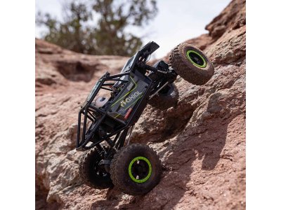 Axial Capra 1:18 4WD RTR šedá