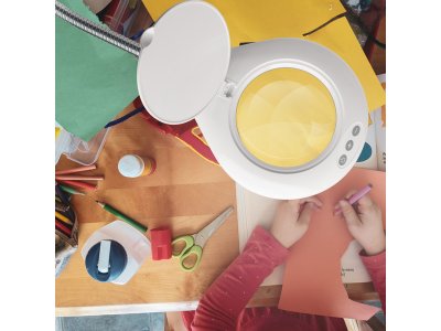 Lightcraft podlahová LED lampa s lupou a podstavcem