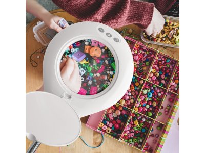 Lightcraft podlahová LED lampa s lupou a podstavcem