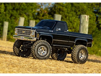 Traxxas TRX-4 Chevrolet K10 1979 TQi 1:10 RTR stříbrný