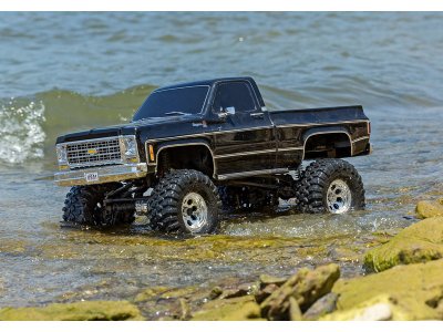 Traxxas TRX-4 Chevrolet K10 1979 TQi 1:10 RTR stříbrný