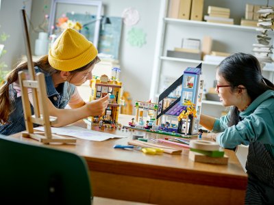 LEGO Friends - Květinářství a design studio v centru města