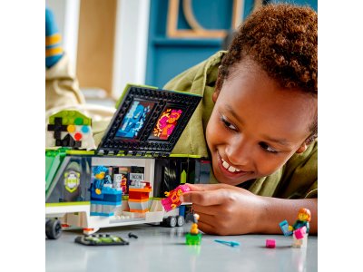 LEGO City - Herní turnaj v kamionu